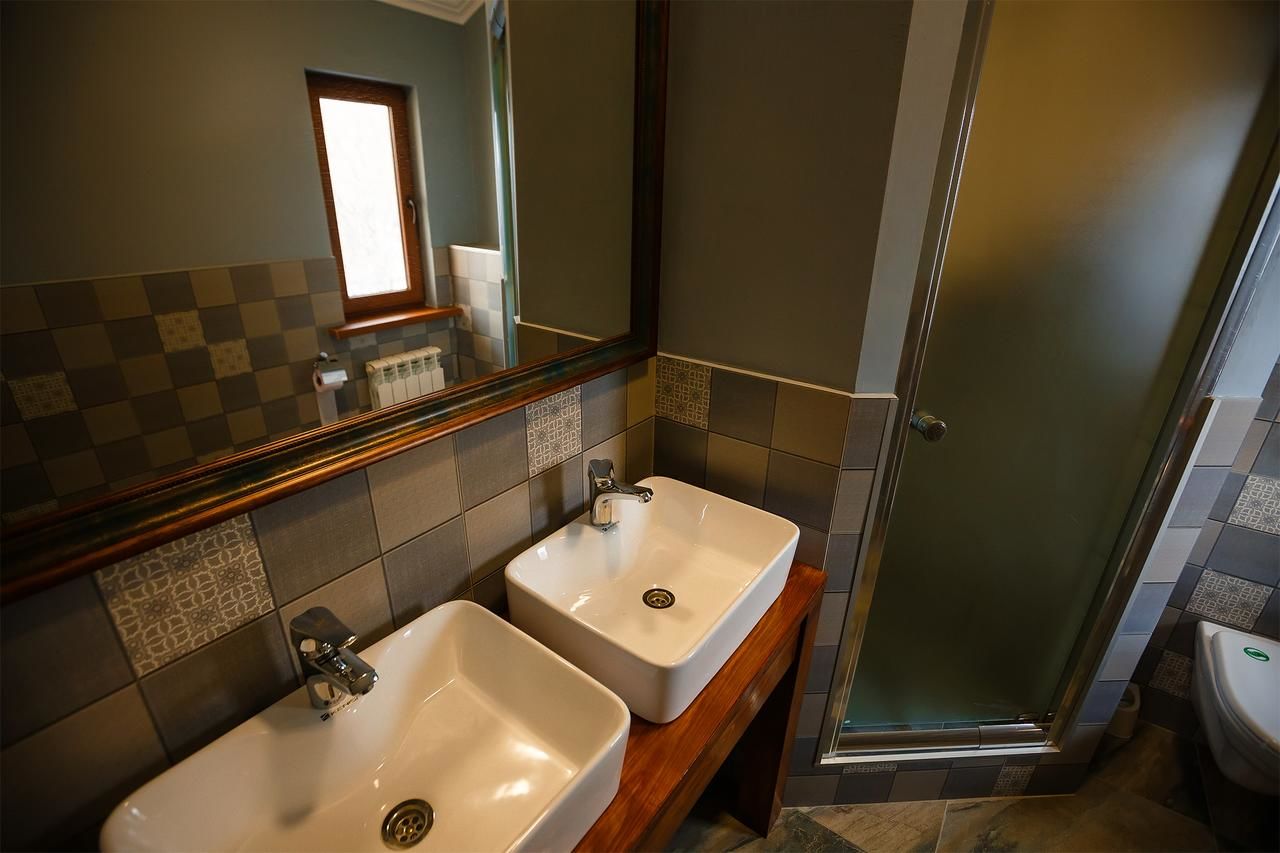 Хостелы Mountain Road Hostel Алматы