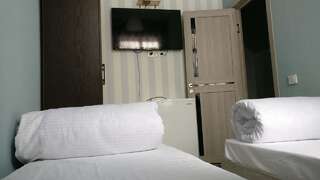 Хостелы Mountain Road Hostel Алматы Двухместный номер эконом-класса с 2 отдельными кроватями-3