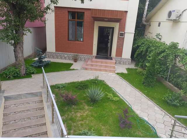 Хостелы Mountain Road Hostel Алматы-19
